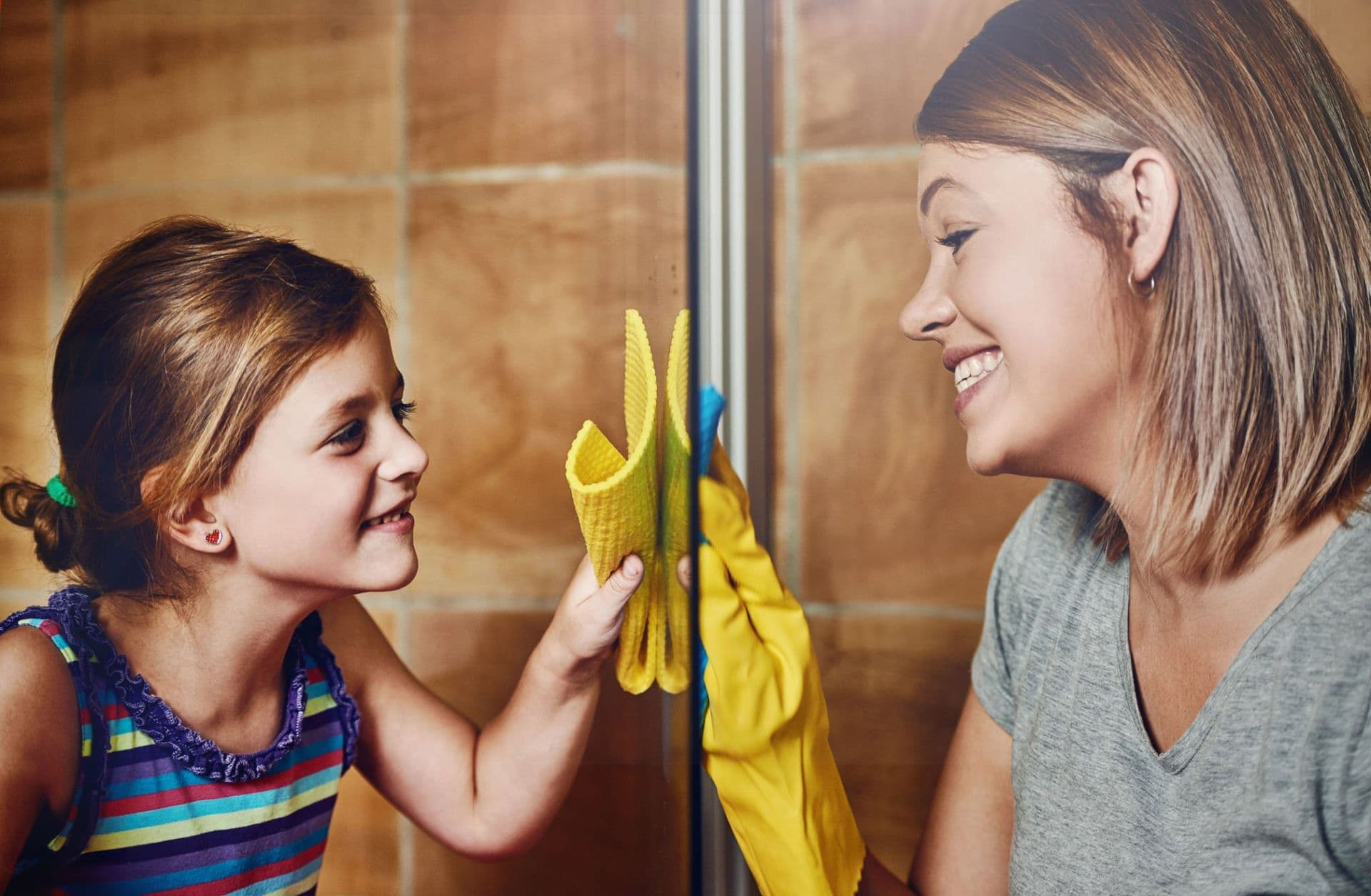 washing a shower door