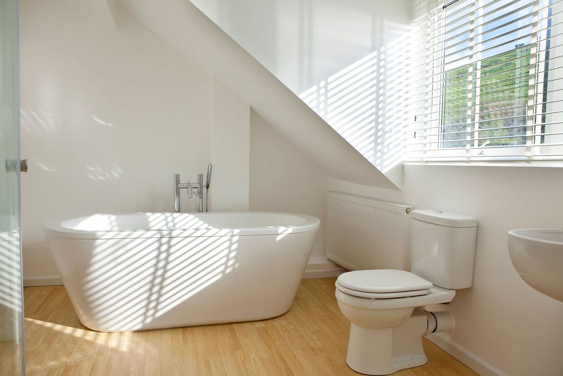 TBS can work freestanding bathtubs into dormered bathrooms